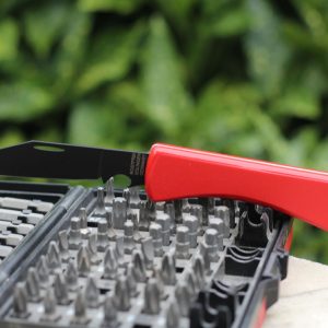 Ein Taschenmesser für Handwerker mit teflonbeschichteter Klinge