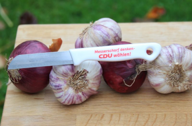 Küchenmesser mit Aufdruck Messerscharf denken - CDU wählen!